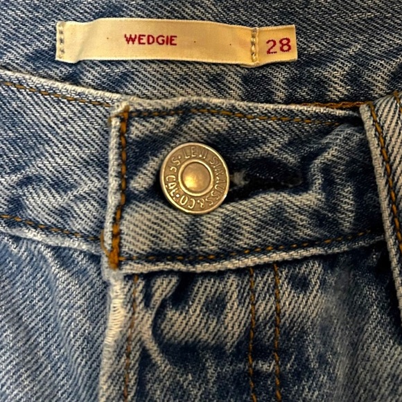 Levi's Wedgie Icon Fit in Shut Up - Picture 9 of 14